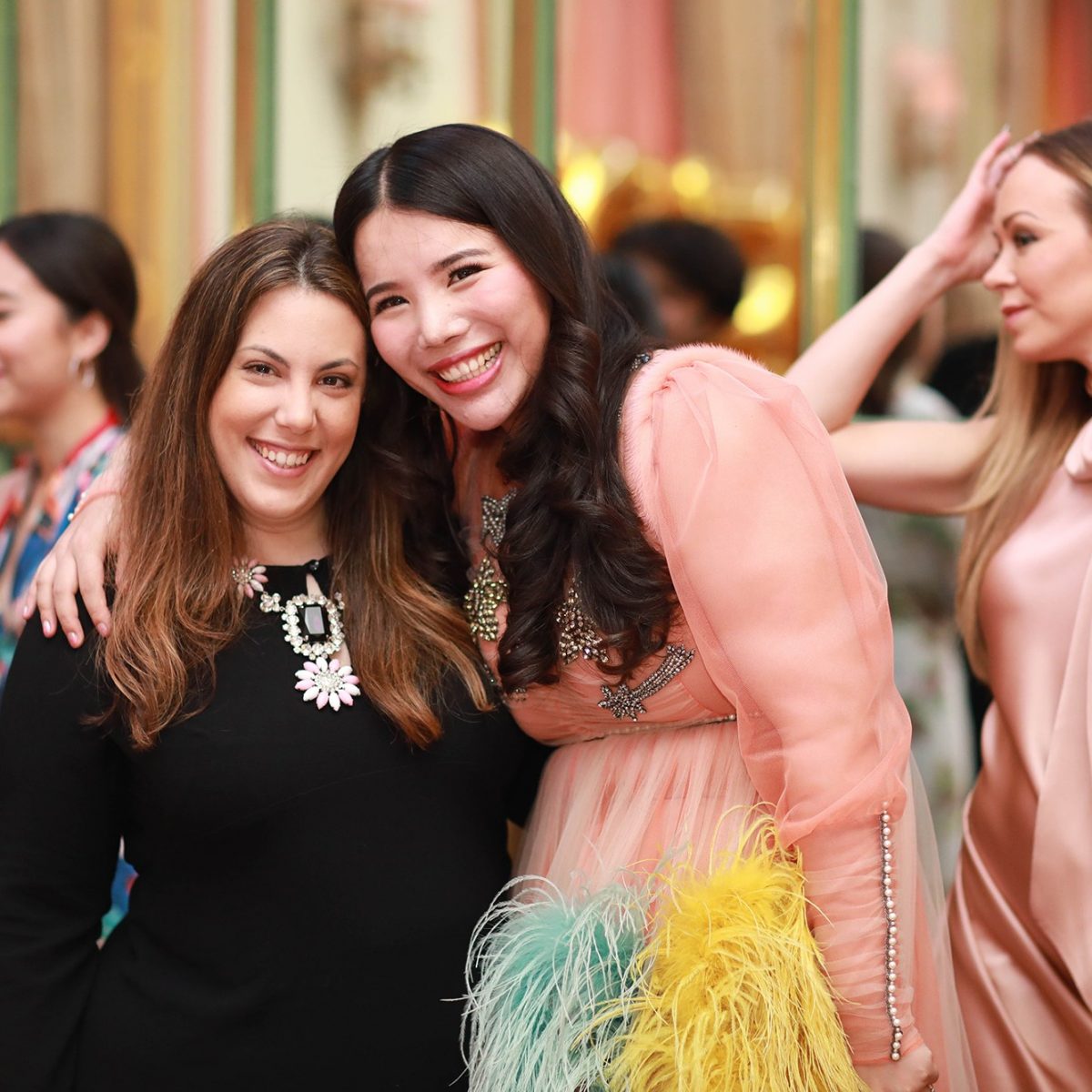 Η Ελληνίδα Μary Katrantzou βάλθηκε να κερδίσει την αγορά της Κίνας