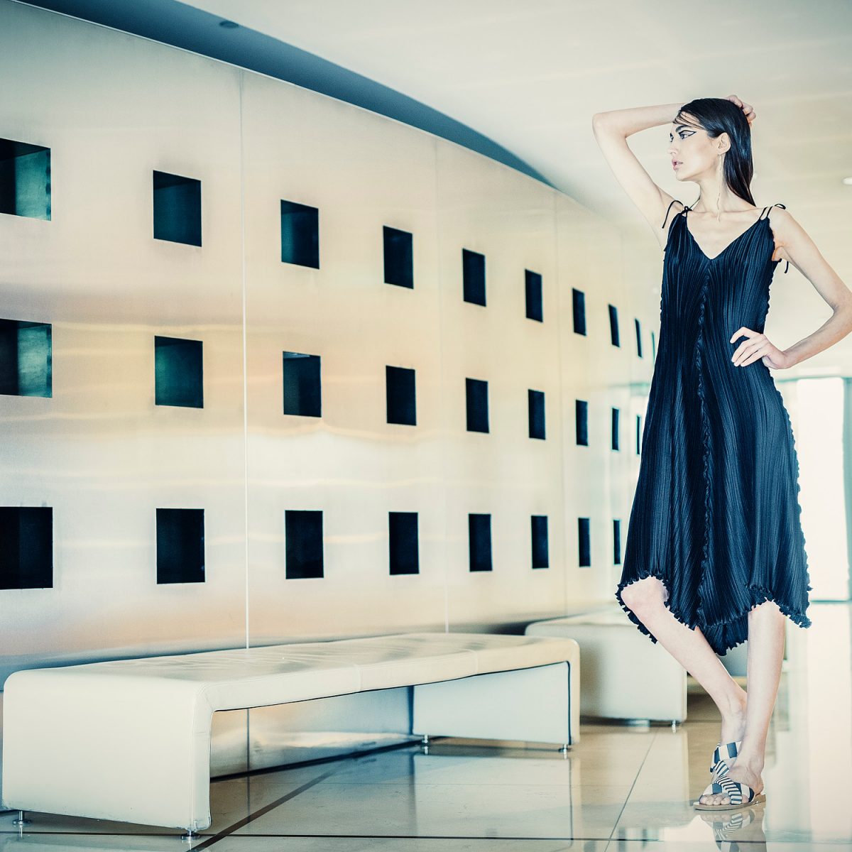 Οι απίστευτα γεωμετρικές και ρομαντικές δημιουργίες της Δάφνης Βαλέντε