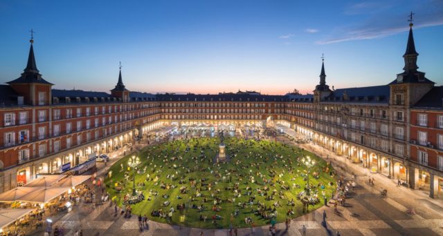Ένα πράσινο πάρκο στην Plaza Mayor!