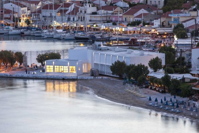 Ανατομία της Πολιτικής Μελαγχολίας: Μια πολύ ενδιαφέρουσα έκθεση στη Σάμο