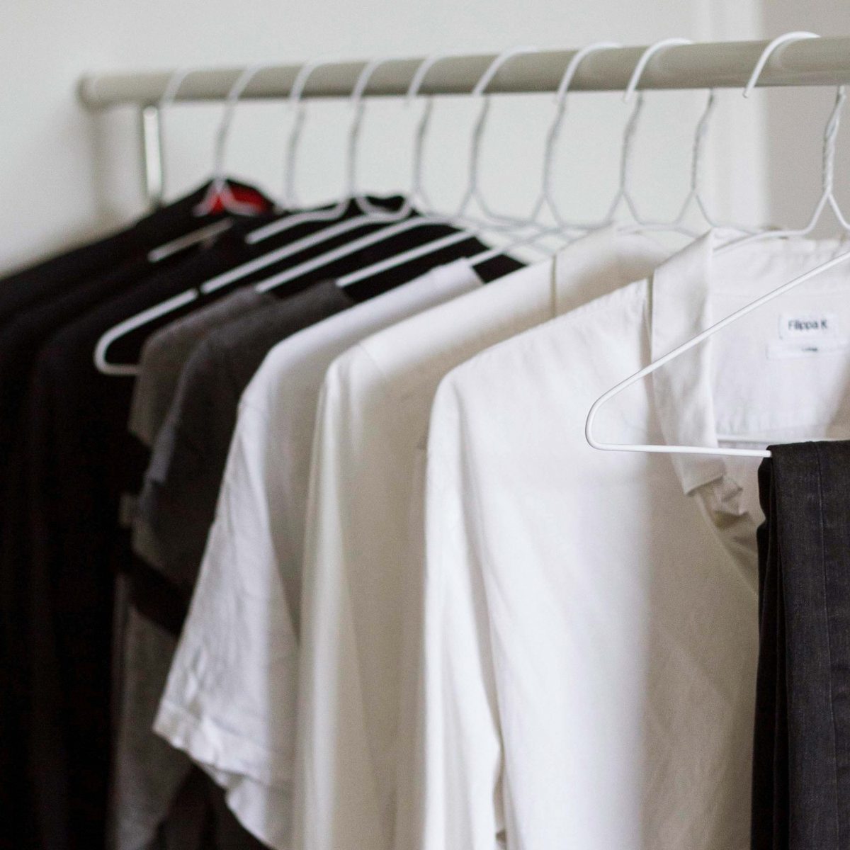 Σεπτέμβριος και πώς να βάλετε τάξη στη ντουλάπα σας