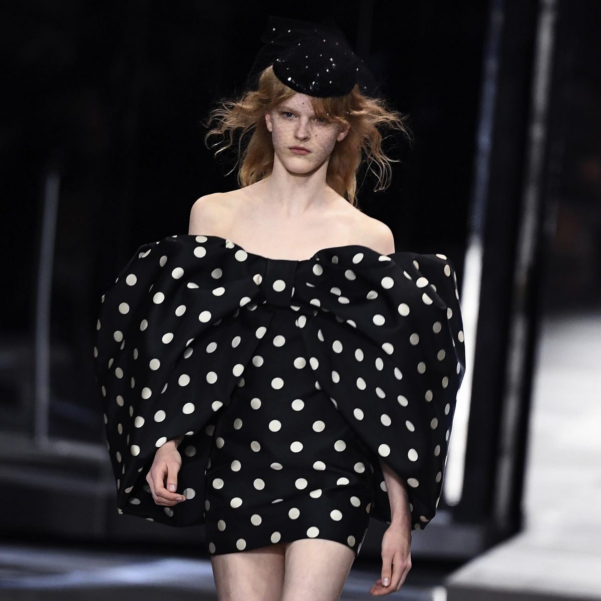 Ο Hedi Slimane απαντά στις κριτικές που δέχτηκε για το ντεμπούτο του στον οίκο Celine