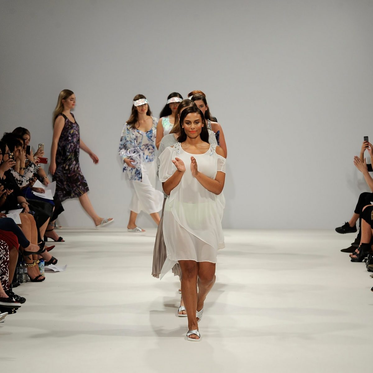 Η Ευρώπη δεν θέλει το plus size -Προτιμά μοντέλα με γκρίζα μαλλιά παρά με παραπάνω κιλά