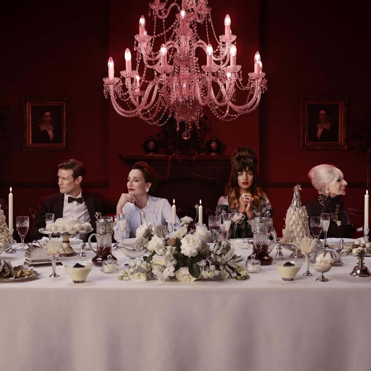 Naomi Campbell και M.I.A. στην νέα χριστουγεννιάτικη καμπάνια του Burberry