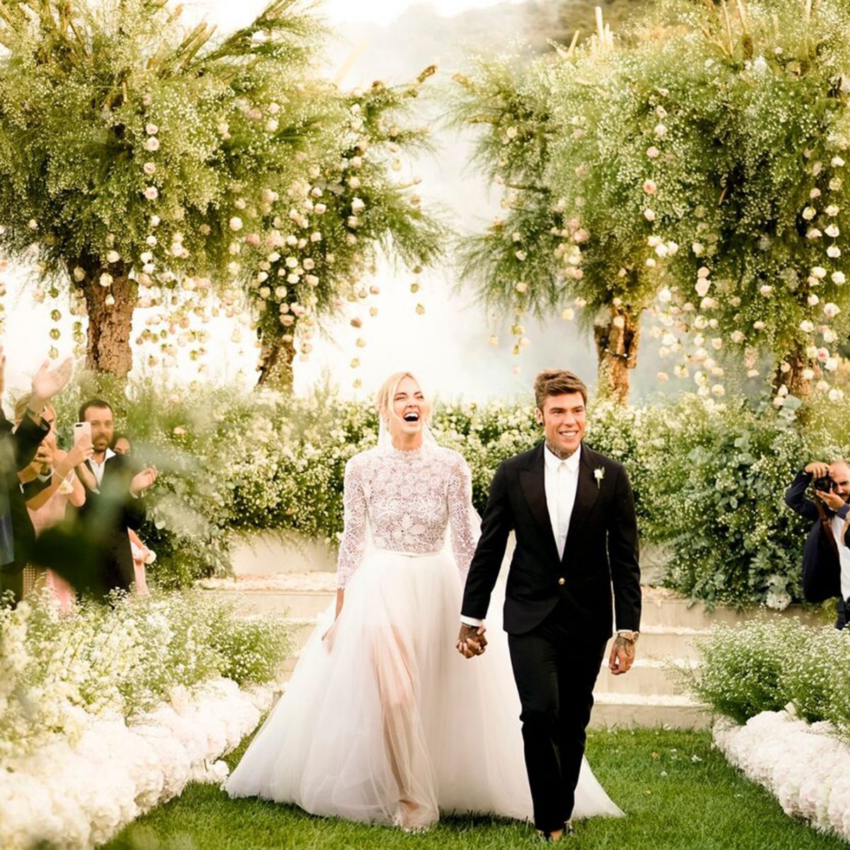 Από την Chiara στην Karlie: Γιατί οι διάσημες νύφες φορούν μόνο Dior;