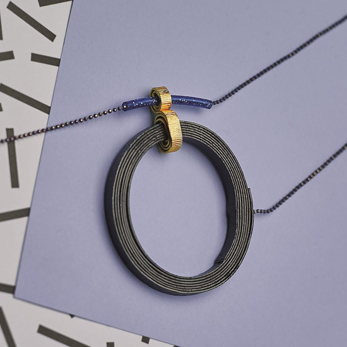 Βασίλης Μόραλης: Ένας καλλιτέχνης που δημιουργεί μοναδικά κοσμήματα και δεν τα παρατά παρά τις δυσκολίες