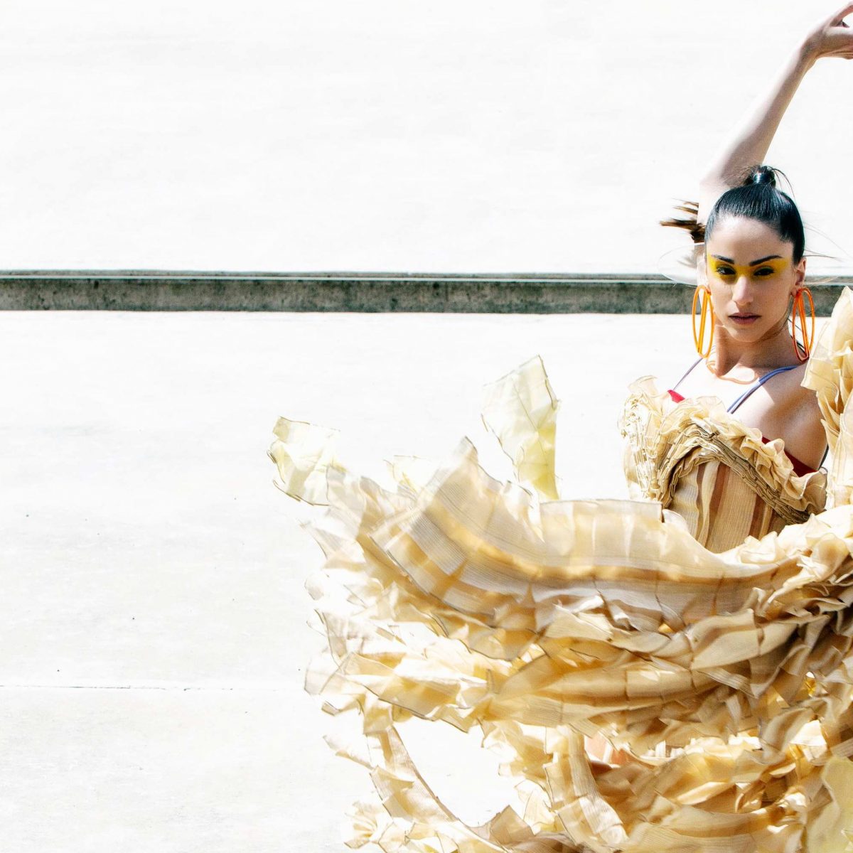 Η παράσταση Όπερα και Μόδα: Μαγεία εξερευνά την εκρηκτική συνύπαρξη δύο διαφορετικών κόσμων