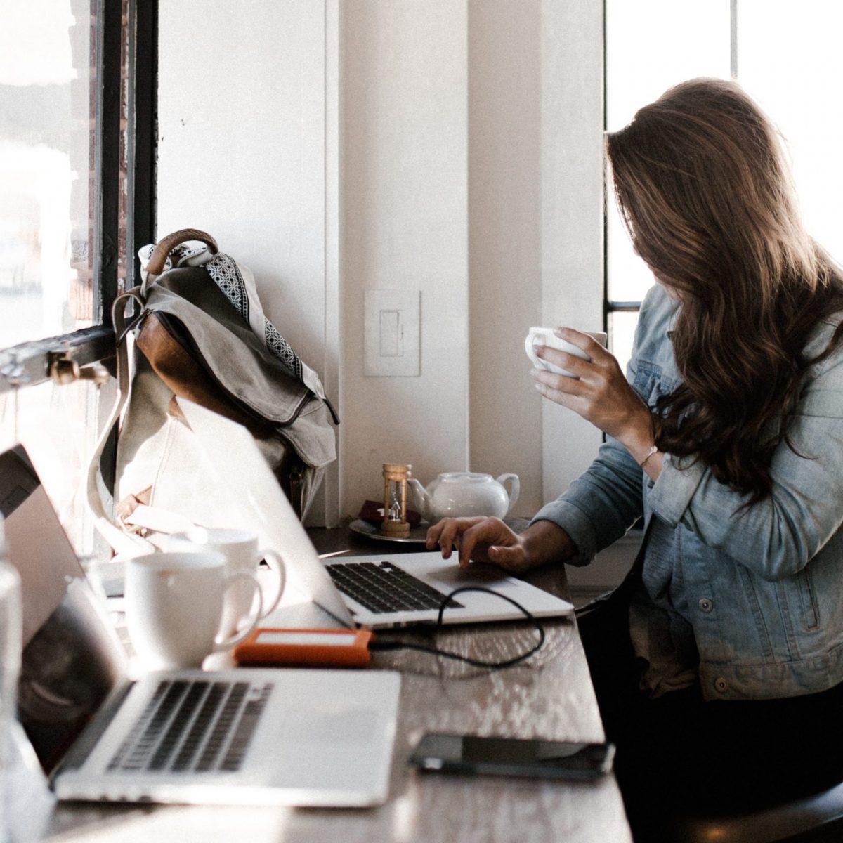 4 πράγματα που δεν πρέπει να κάνεις ποτέ στον εργασιακό σου χώρο