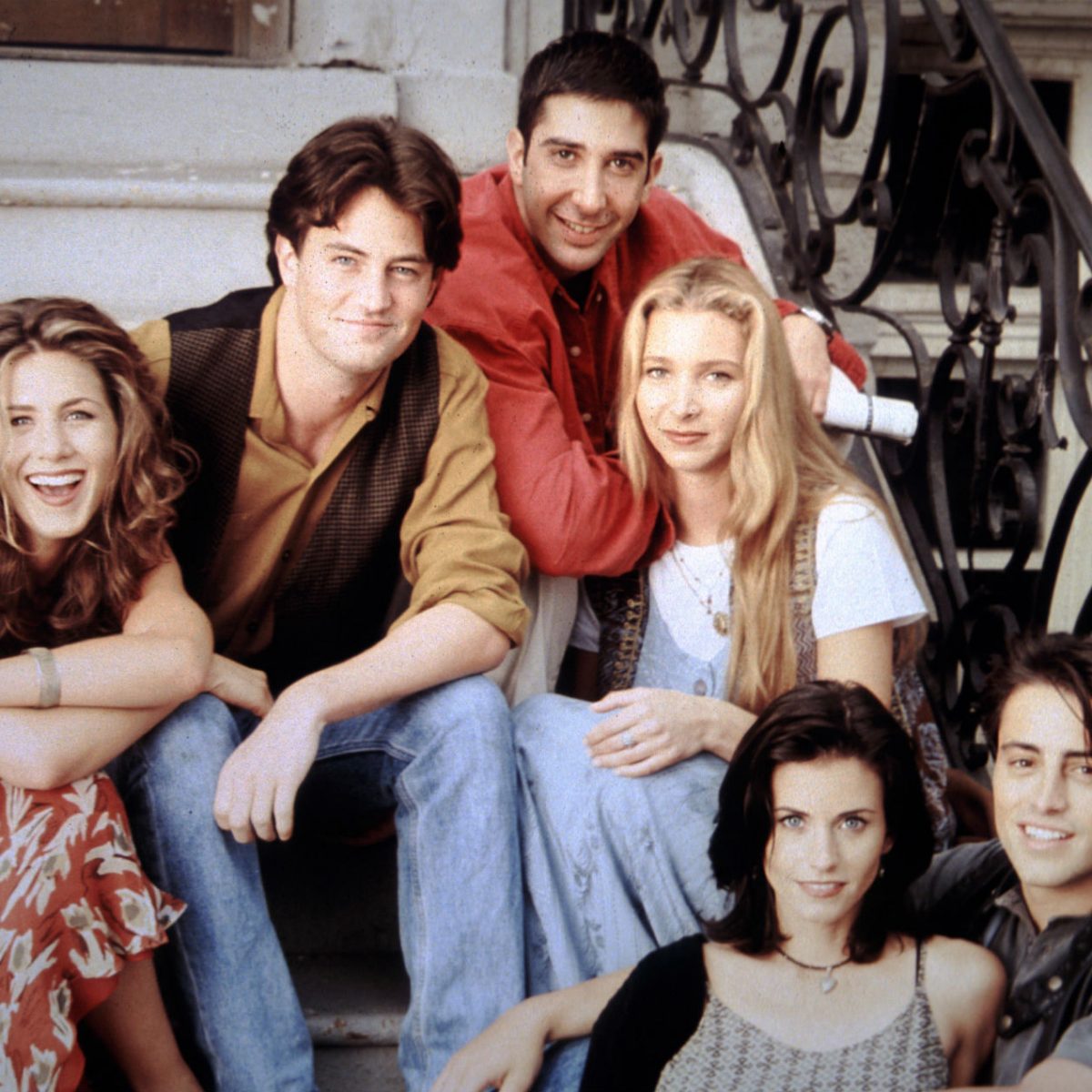 Η στιλίστρια των “Friends”, Debra McGuire, αποκαλύπτει πώς έφτιαξε το iconic στιλ των αγαπημένων μας πρωταγωνιστών!