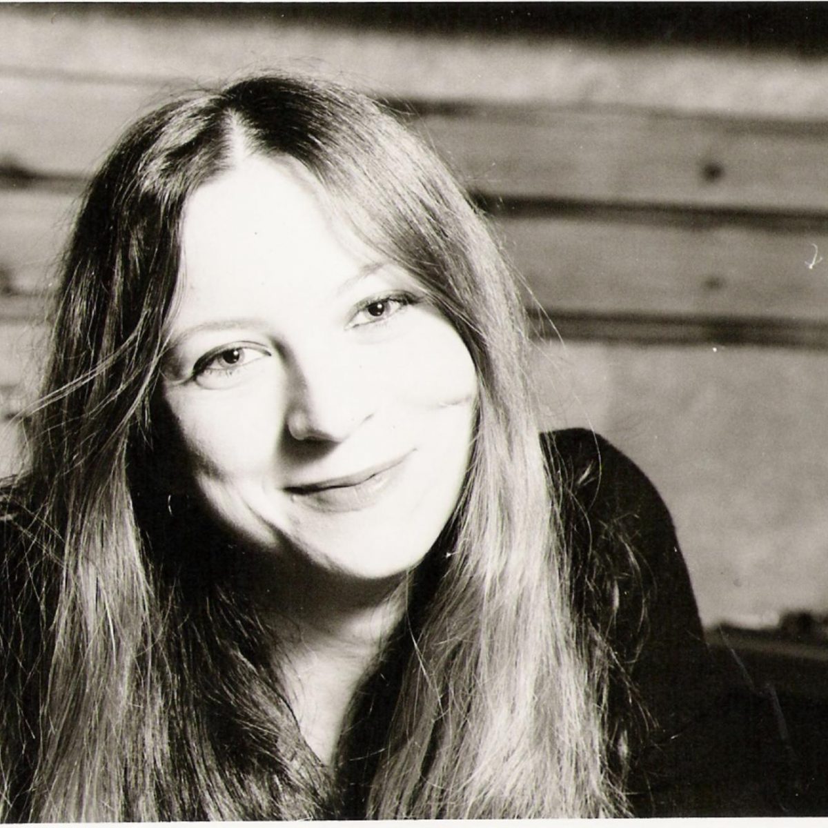 Η Κατερίνα Στανίση τραγουδάει Λένα Πλάτωνος και Μυρτώ Κοντοβά