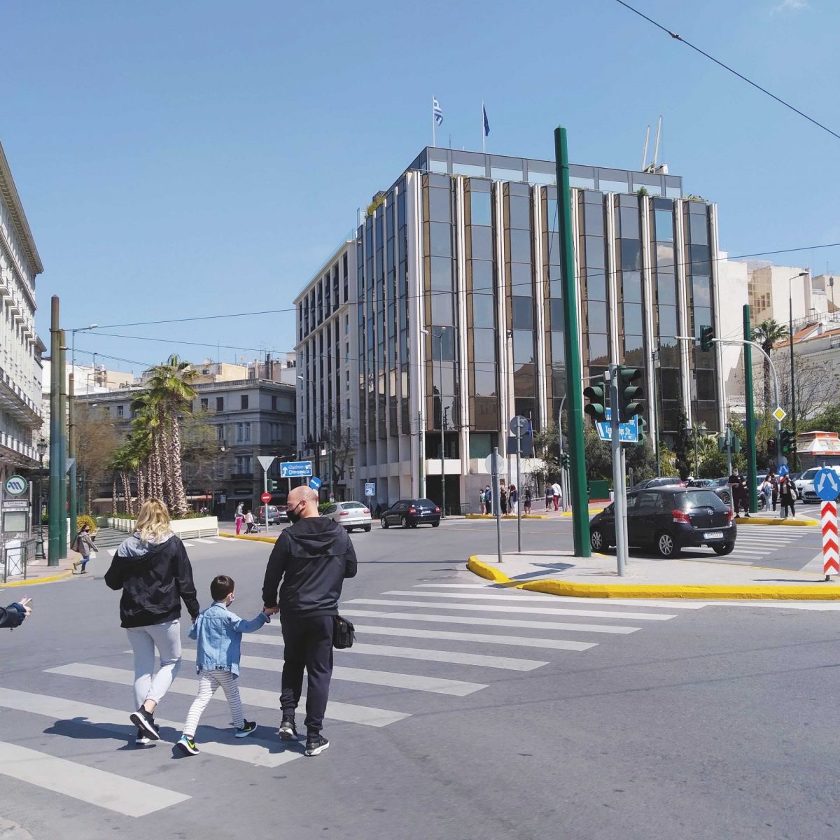 Τα νέα σήμερα: Το πλάνο του «ανοίγματος», τα ταξίδια και ένα βραβευμένο ντοκιμαντέρ για την Ημέρα της Γης