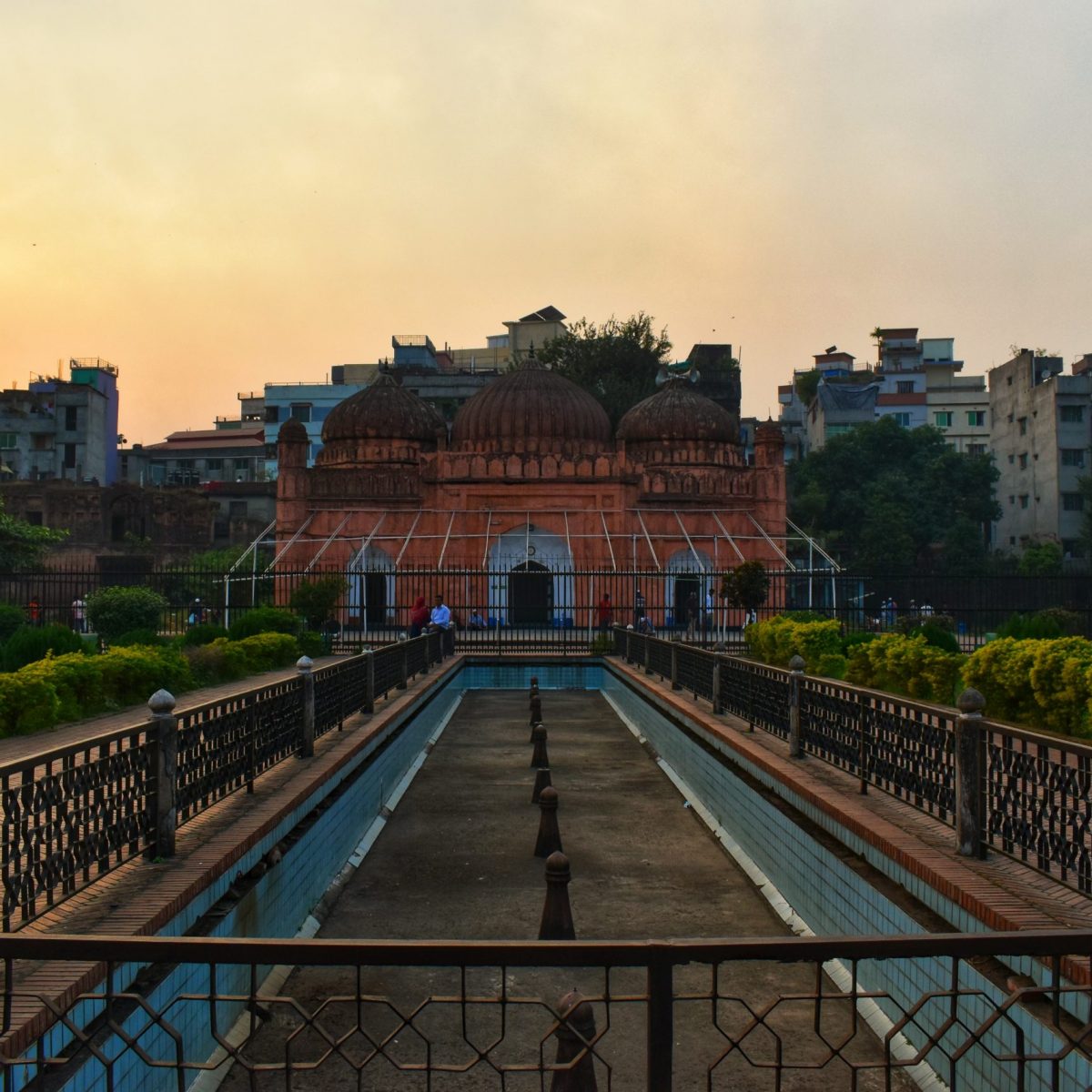 4 εγκαταλειμμένα, απόκοσμα κτίρια που πρέπει να δεις