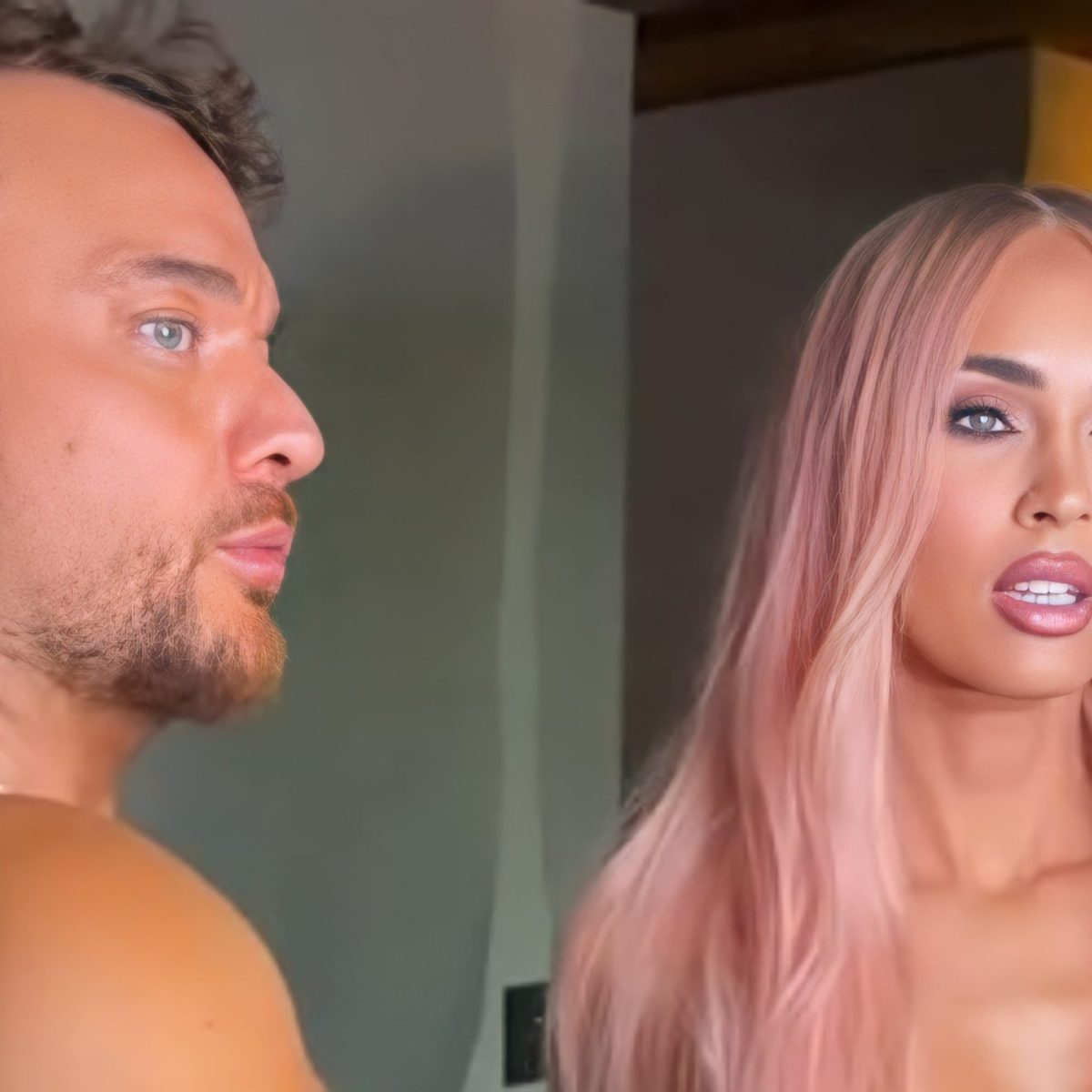 O Δημήτρης Γιαννέτος έβαψε τα μαλλιά της Μέγκαν Φοξ την πιο απίθανη απόχρωση!