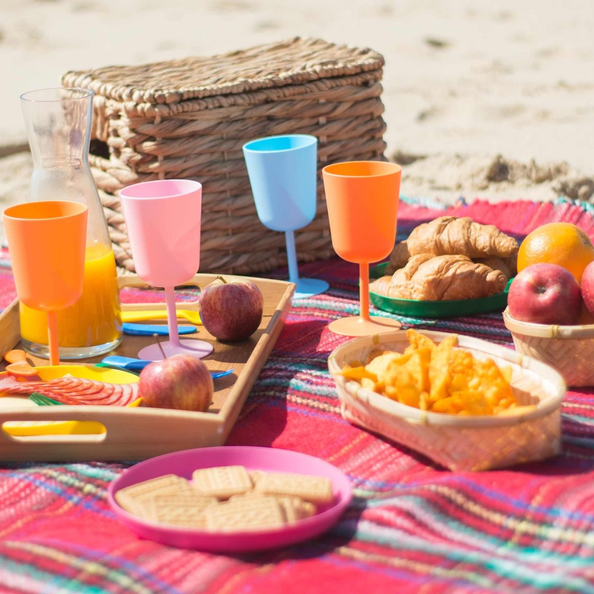 Αυτά είναι τα πιο λαχταριστά και σωστά για τη διατροφή σου σνακ για την παραλία και το νησί!