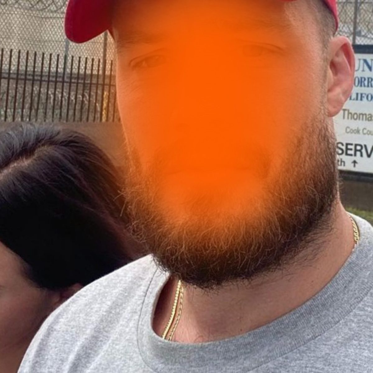 O νέος σύντροφος της Λάνα Ντελ Ρέι είναι (μάλλον) bisexual και εναλλακτικά αρρενωπός