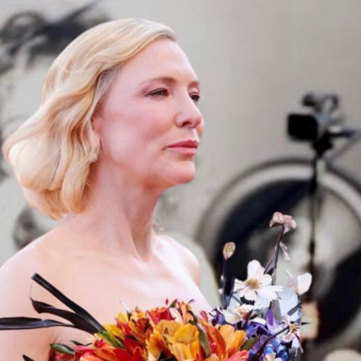 H Kέιτ Μπλάνσετ δίχασε το Φεστιβάλ Βενετίας με αυτό που “ξεφύτρωνε” από το στήθος της!