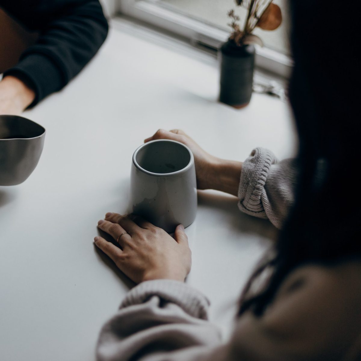 Επανασύνδεση ή Αποξένωση;