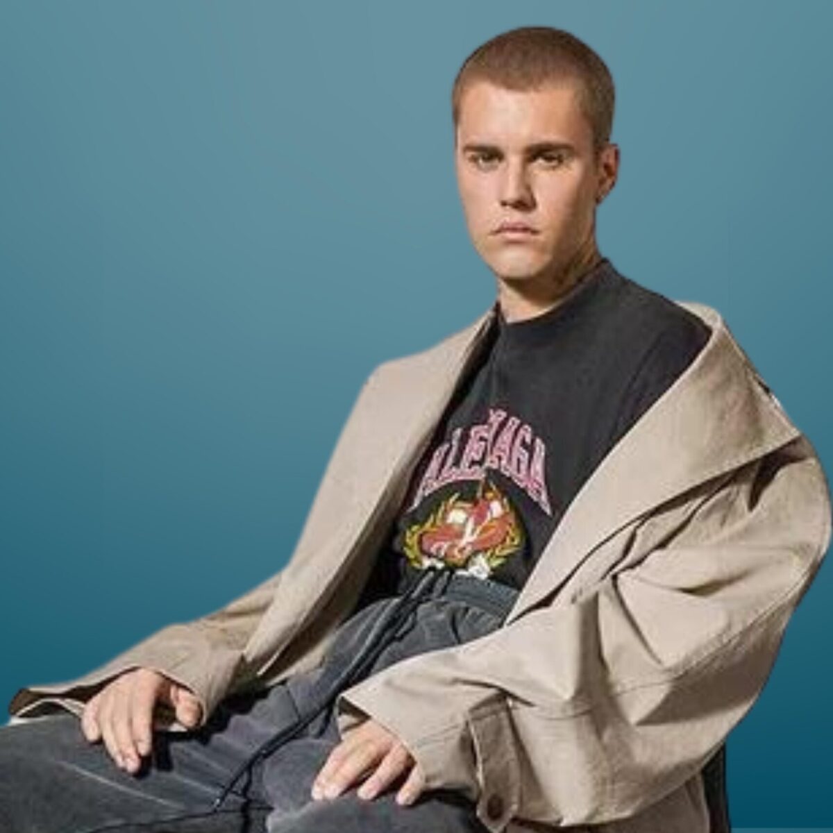 Bγήκε τσάντα σε σχήμα μαστών για άντρες που κρεμιέται γύρω από το στέρνο – Η Balenciaga δεν ήταν αυτή που την σκέφτηκε!