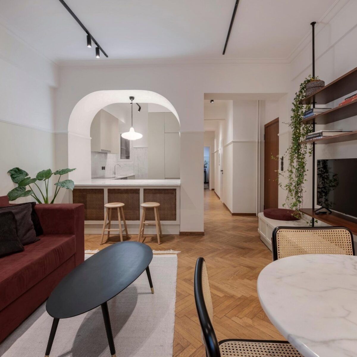 Αυτό το διαμέρισμα στην οδό Διδότου έχει εναλλακτικό interior που σαγηνεύει απ’ την πρώτη ματιά!