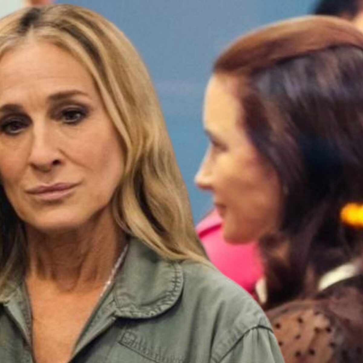 Κάμερα κατέγραψε την Σάρα Τζέσικα Πάρκερ να κρατάει τσαντάκι με απίθανο σχήμα σε γυρίσματα διάσημου σίριαλ