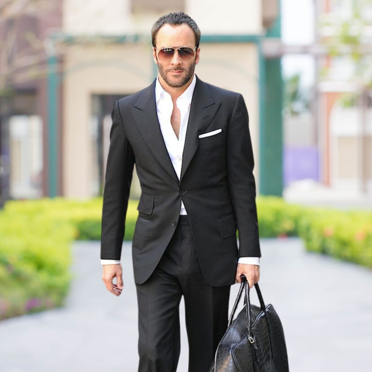 Αφού ο Tom Ford έχασε την αυτοκρατορία του, ανακηρύσσεται ομόφωνα creative director της Gucci από τους χρήστες του twitter!