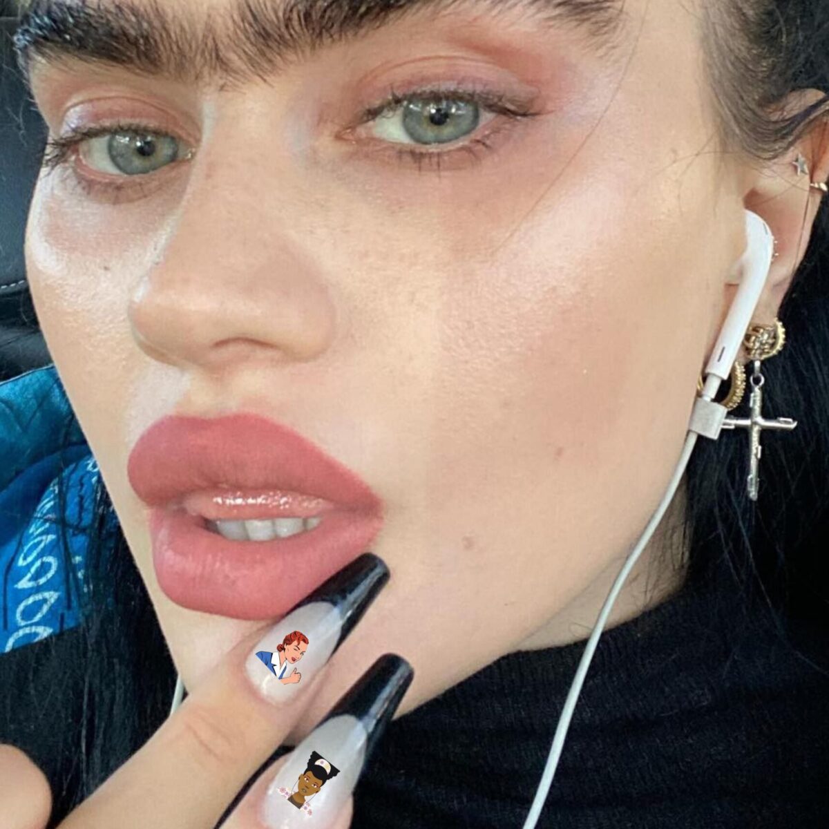 Το μανικιούρ της σεζόν βάζει κόμικς στα νύχια σου (και τα μάτια όλων πάνω σου)!