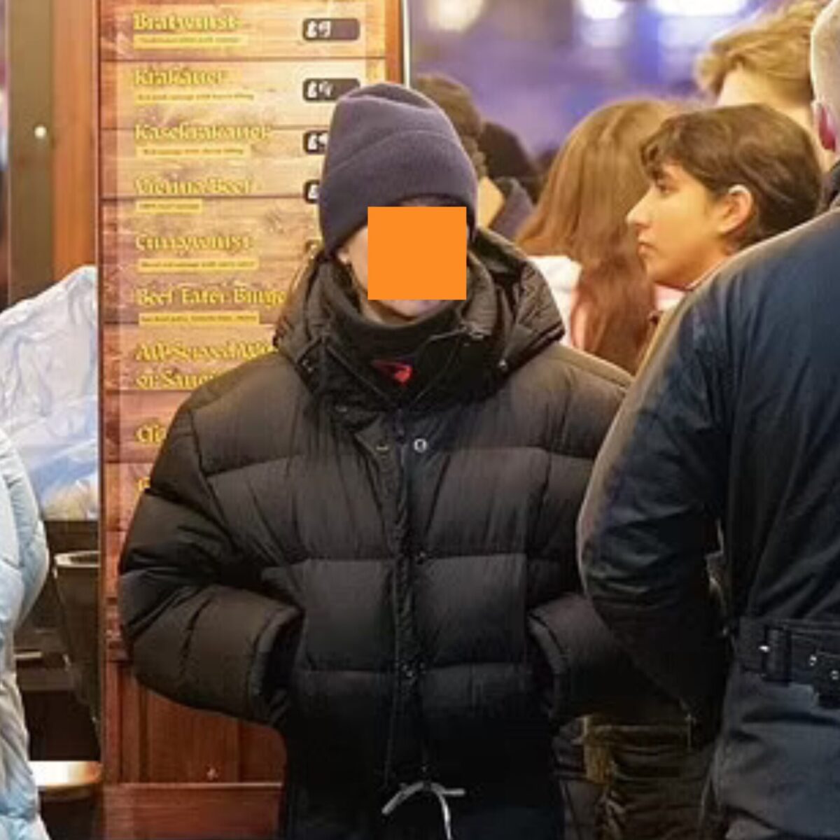 Τι συνέβη στην Βικτώρια Μπέκαμ; Πήγε βόλτα με κάζουαλ ρούχα και έμοιαζε άλλος άνθρωπος