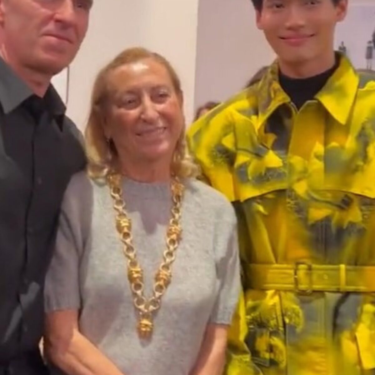 Miuccia Prada: H 73χρονη δισεκατομμυριούχος που έχει τον oίκο Prada αποσύρεται από την θέση του CEO μετά από δική της απόφαση