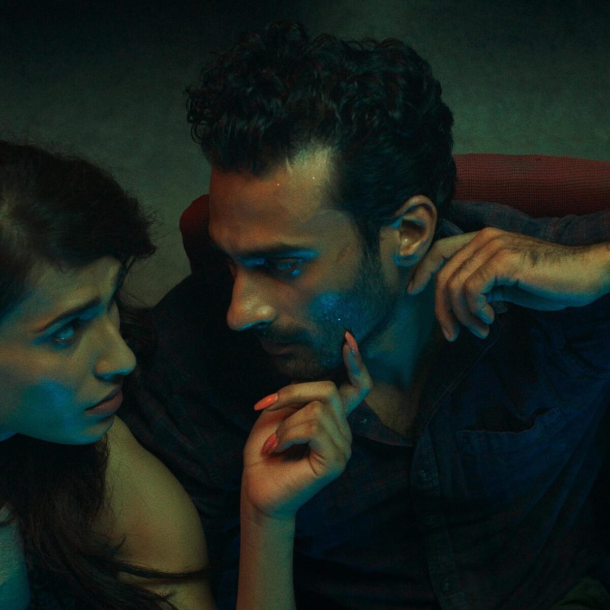 Η ταινία Joyland (που ίσως πάρει Όσκαρ) δείχνει πως είναι ο έρωτας με τρανς γυναίκα