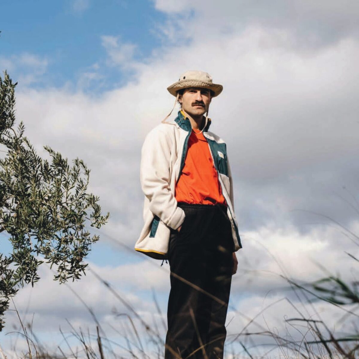 Andi Xhuma: O χορογράφος που μας έκανε να αγαπήσουμε τον χορό μέσα από 365 βίντεο στο Instagram