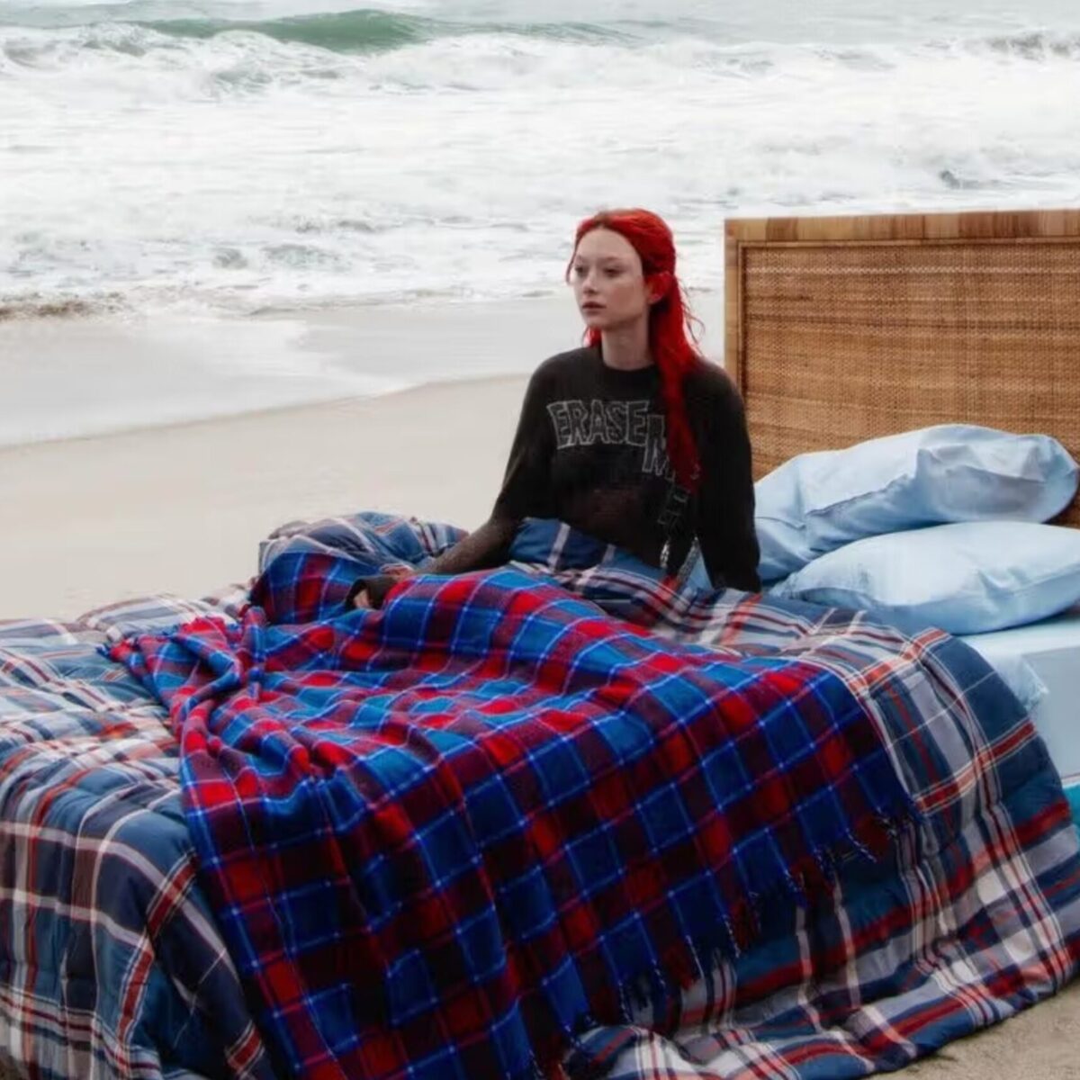 Η νέα καμπάνια Heaven by Marc Jacobs “ζωντανεύει” μια ξεχασμένη ρομαντική ταινία του 2004