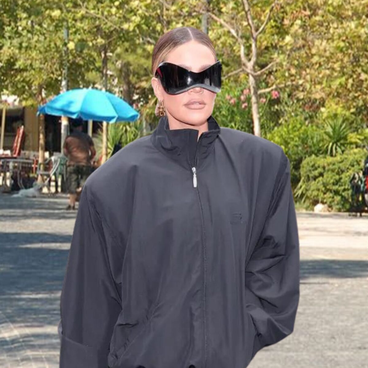 Ο οίκος Saint Laurent βγάζει τσάντα με προσιτή τιμή: Ταιριάζει με όλα τα λουκ σου