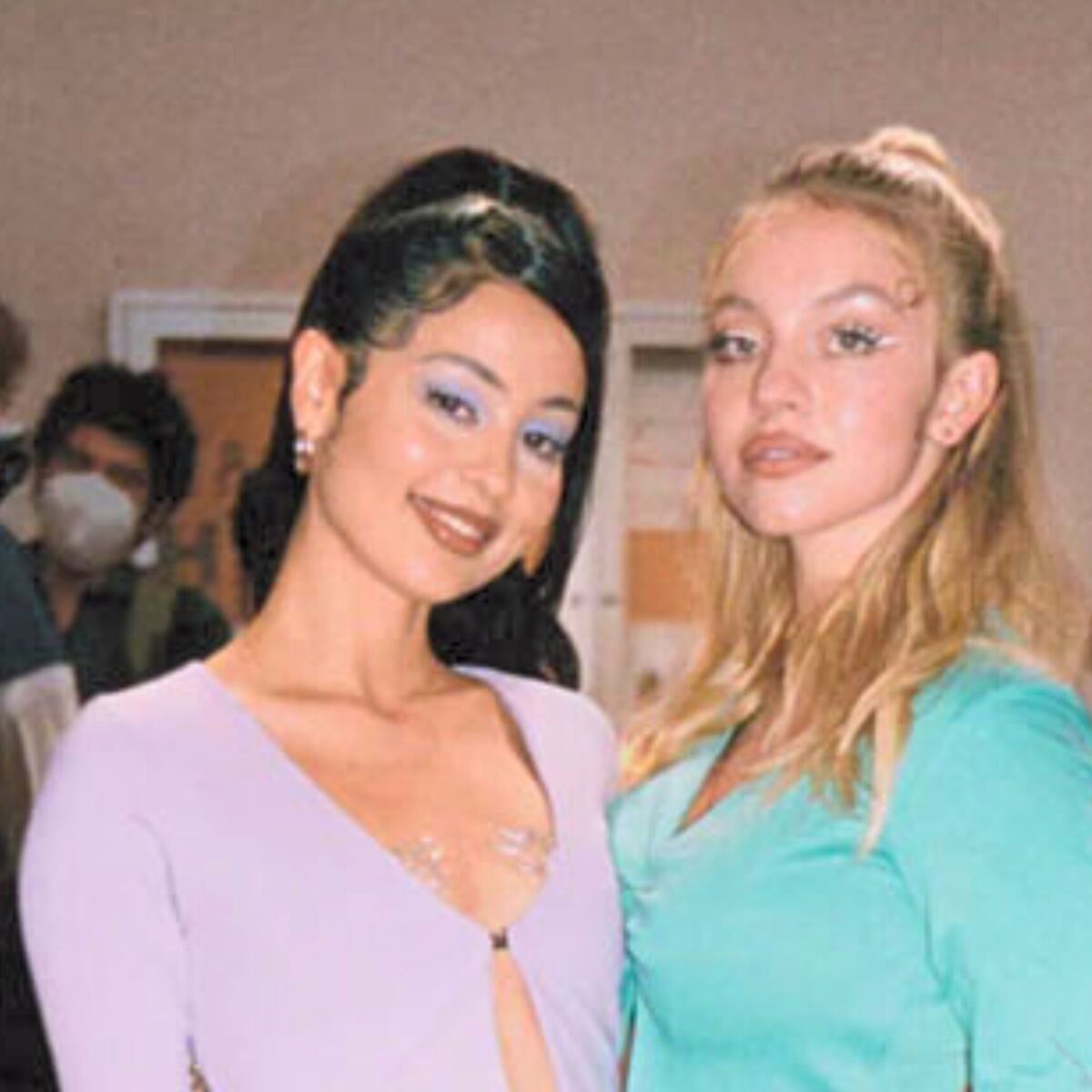 Euphoria Fashion: Ένα νέο βιβλίο αφιερωμένο στα ρούχα της σειράς που αγαπάμε