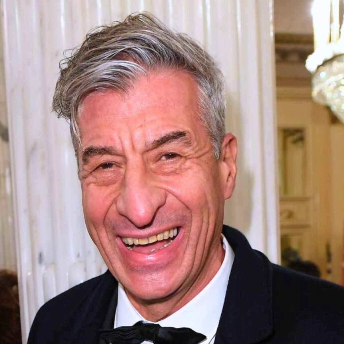 Η τοιχοκολλημένη μπανάνα του Maurizio Catellan φαγώθηκε από φοιτητή