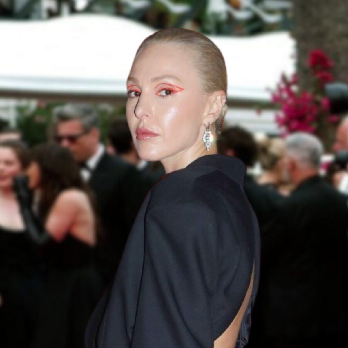 Tamta: Στις Κάννες με μαύρο edgy λουκ – Η φωτογραφία με τον Μάρτιν Σκορτσέζε