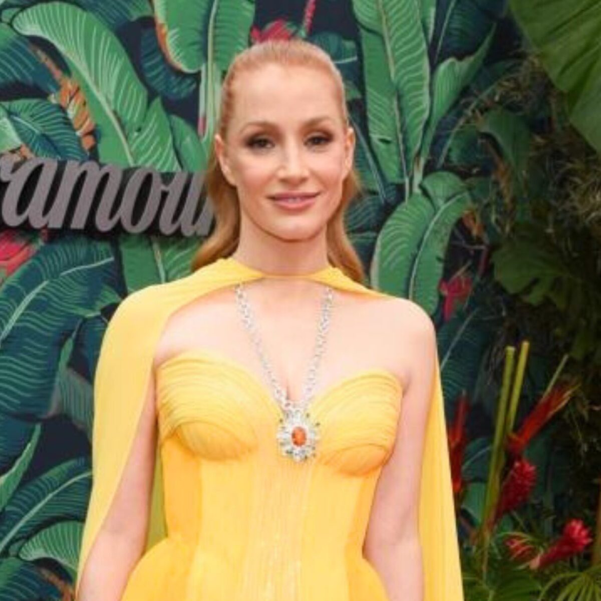 Ο Έλληνας φωτογράφος Δημήτριος Καμπούρης απαθανάτισε την Jessica Chastain και όλα τα celebrities στο κόκκινο χαλί των Καννών