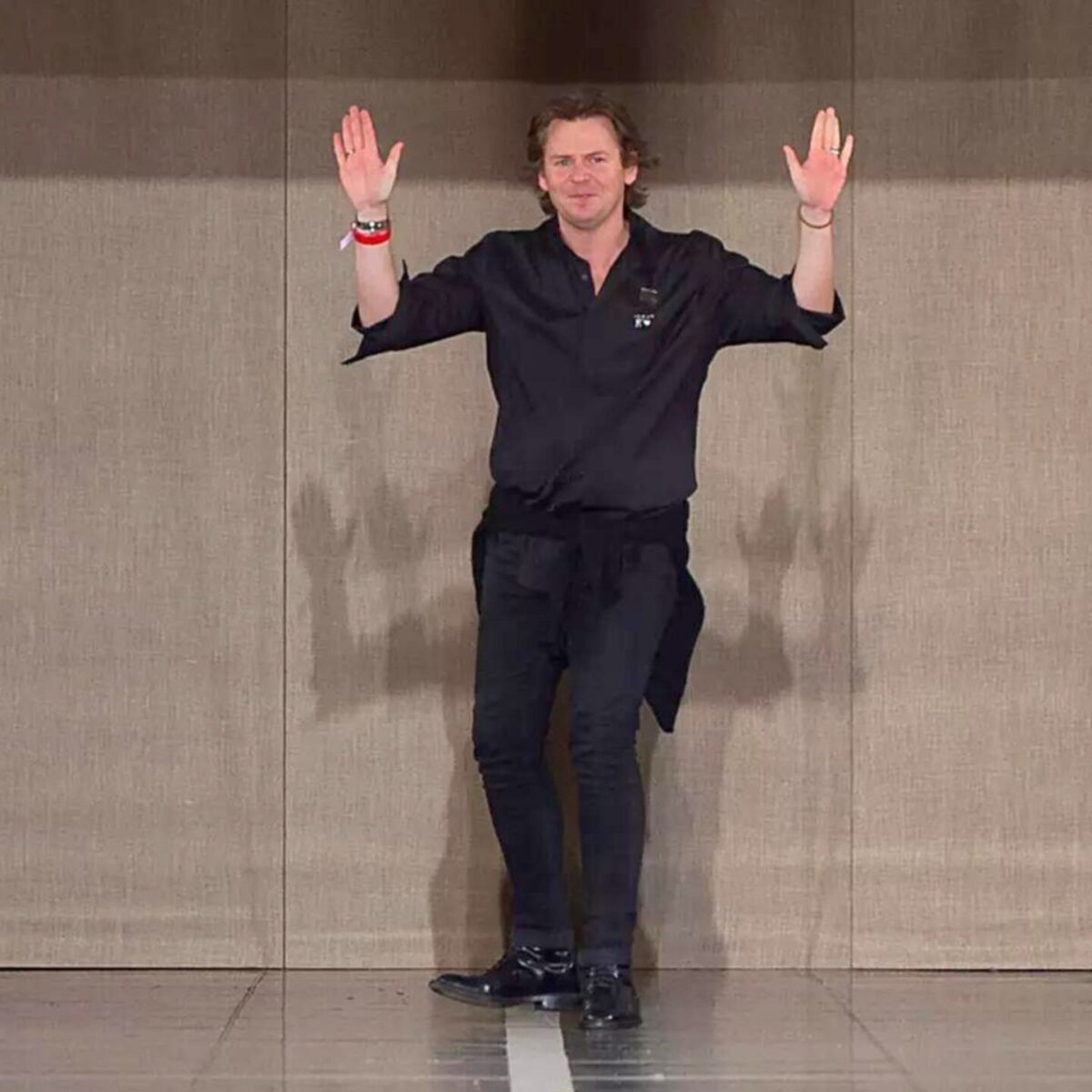 O oίκος Christopher Kane κλείνει οριστικά: Αντιμέτωπος με χρέη, ψάχνει αγοραστή