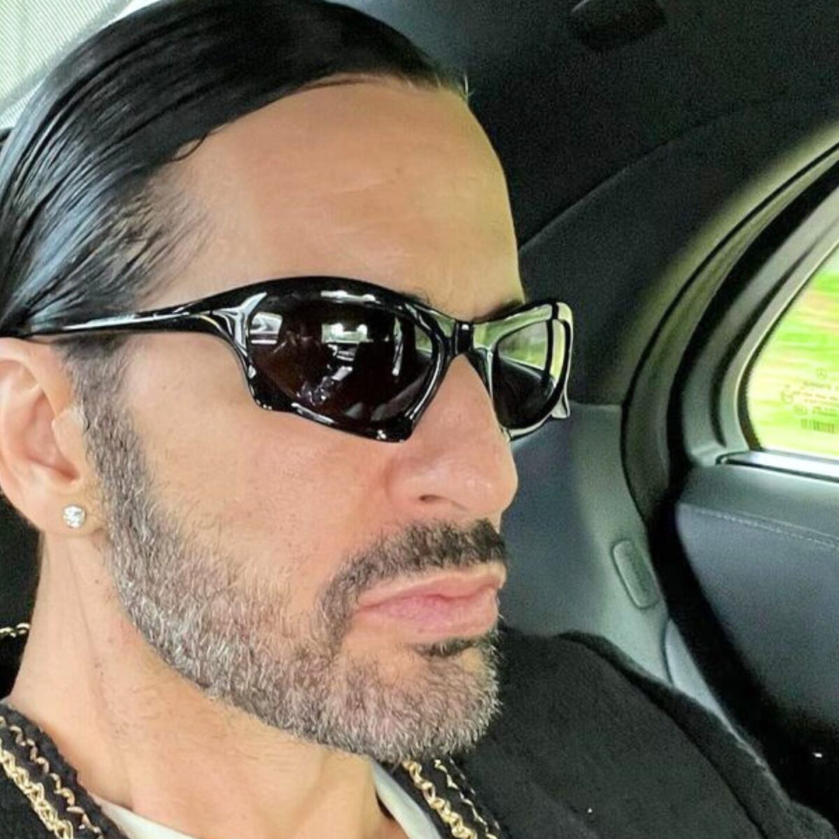 Ο Μarc Jacobs παρουσίασε τη νέα κολεξιόν FW 23 με την συντομότερη επίδειξη της καριέρας του