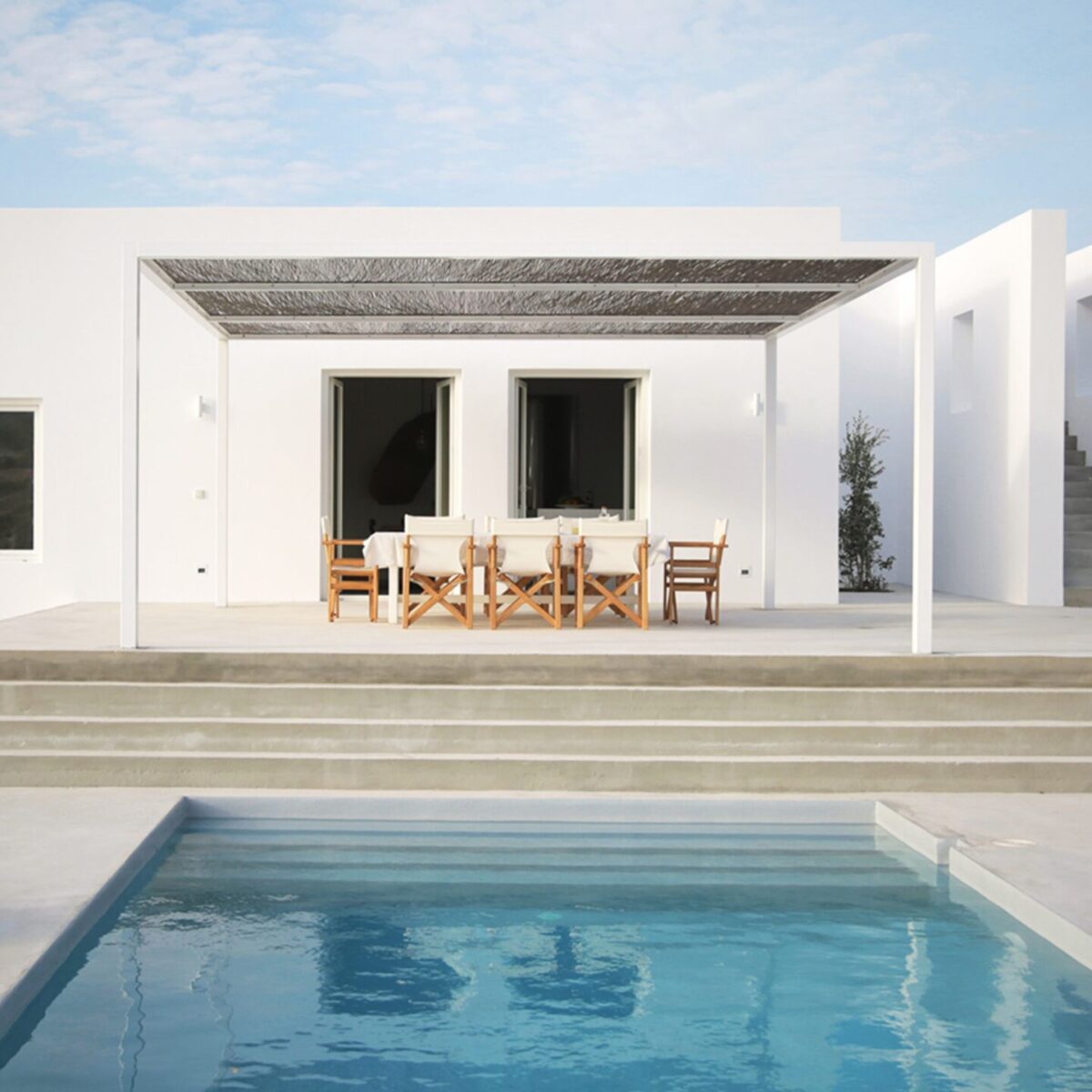 Πωλείται το σπίτι του θρυλικού Andre Leon Talley: Τo λεοπάρ χαλί, ο τεράστιος κήπος και η vintage αισθητική