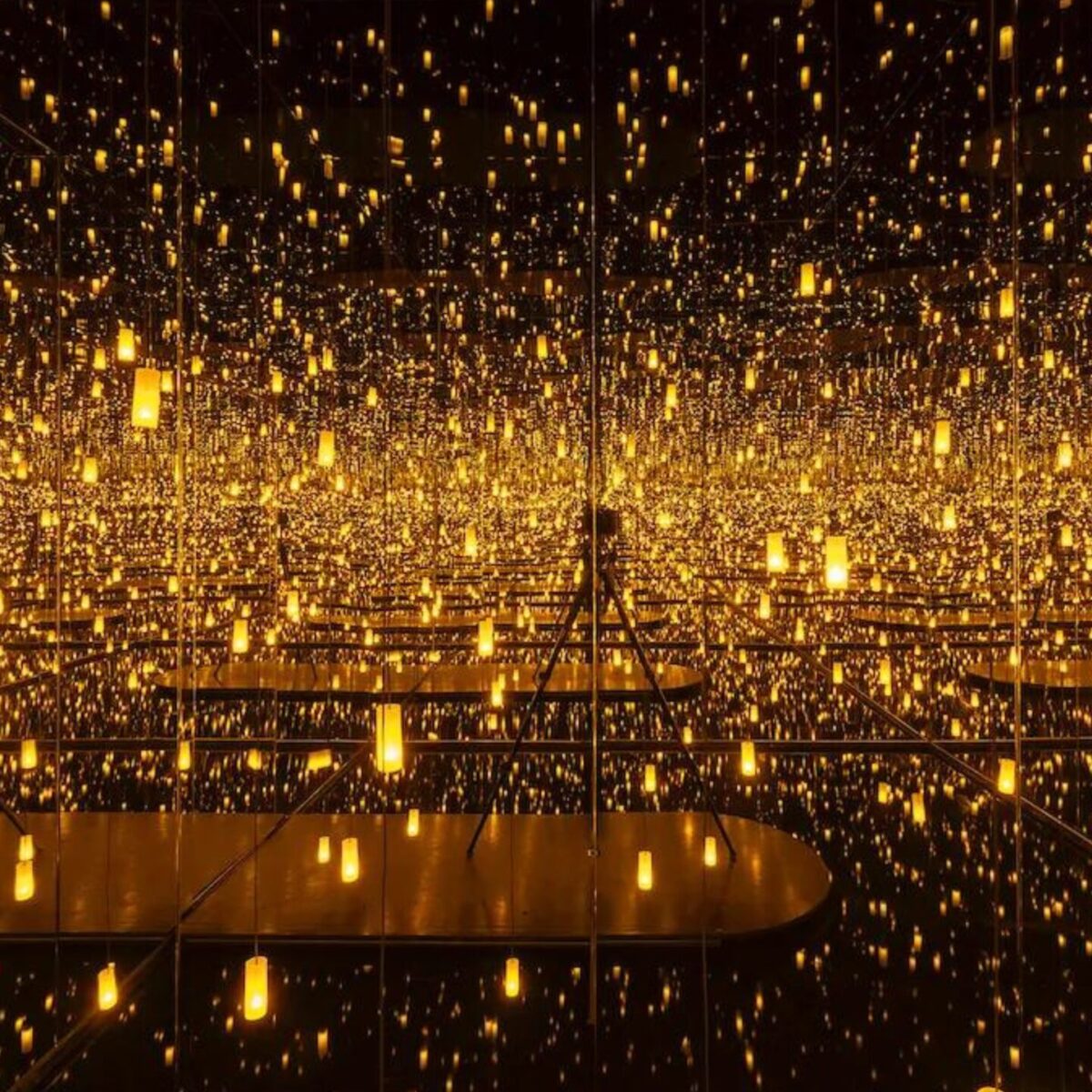 To πιο λαμπερό infinity room της Yayoi Kusama βρίσκεται μέσα σε μια νέα γκαλερί στη Βραζιλία!