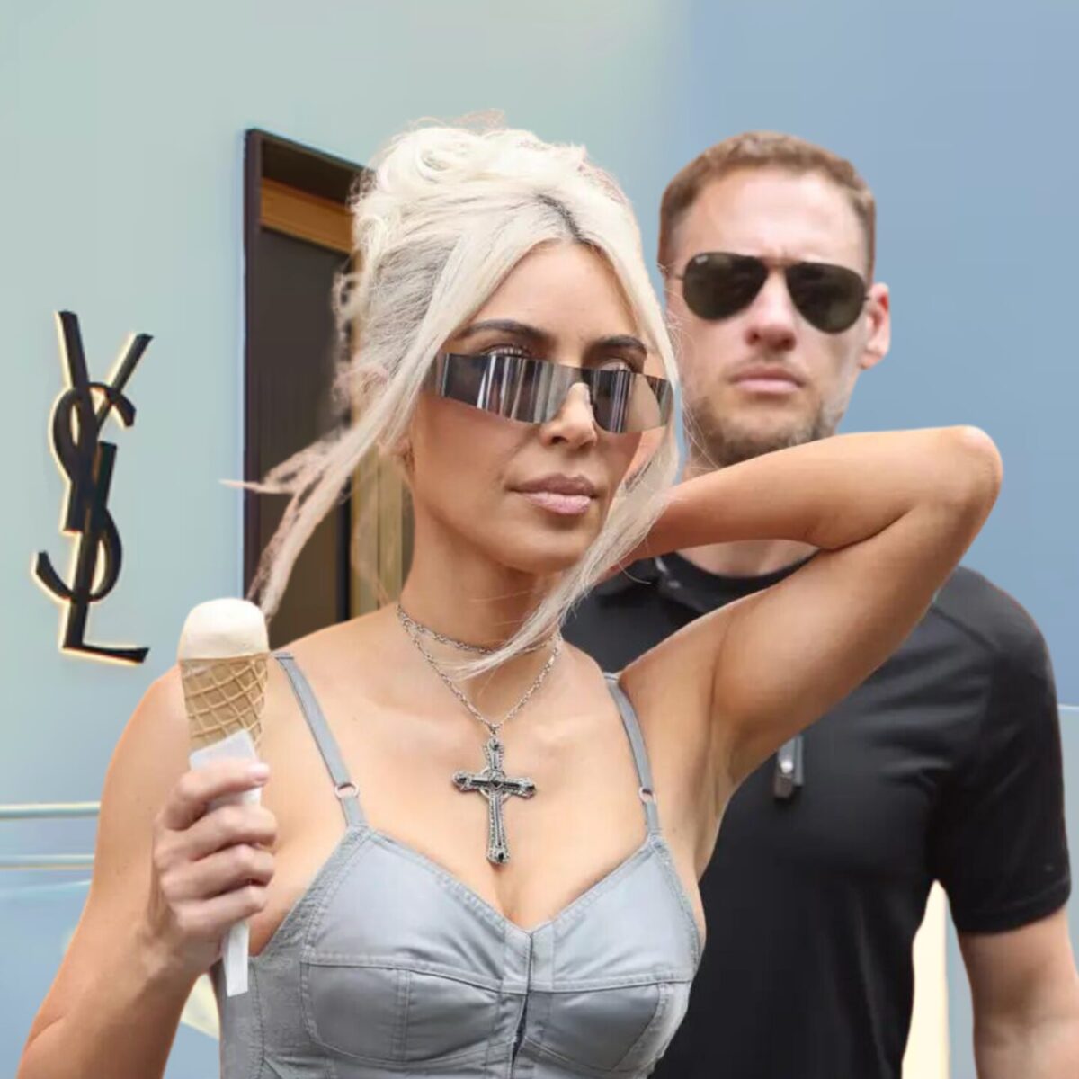 Ο οίκος Saint Laurent λάνσαρε παγωτό σε έξι υπέροχες γεύσεις: H παγωτομηχανή στη boutique του Παρισιού