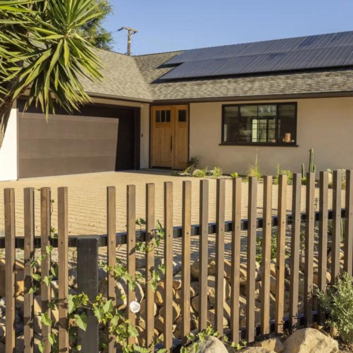 Το νέο σπίτι του ιδρυτή του brand Patagonia φτιάχτηκε από άχυρο για έναν πολύ σημαντικό λόγο