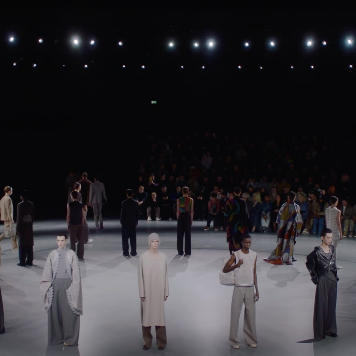 Dior Men: Είναι οι μπαλαρίνες το νέο it shoe για τους άντρες;