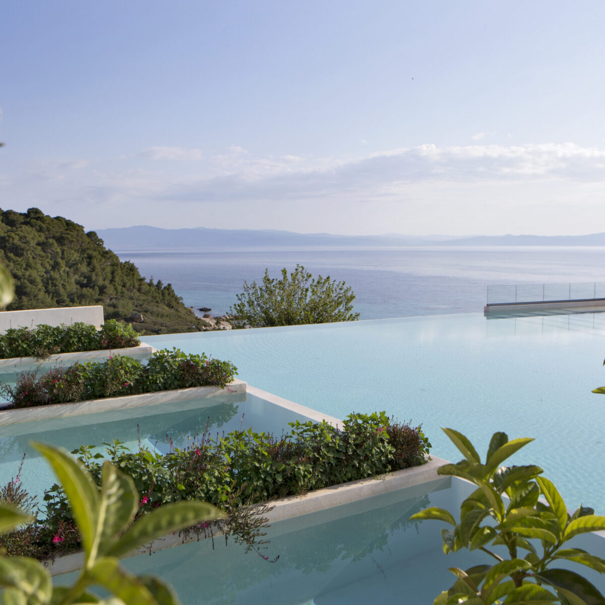 Ένας επίγειος παράδεισος στη Χαλκιδική – H SWOT Hospitality αναλαμβάνει τη διαχείριση του πολυτελούς Cora Hotel & Spa