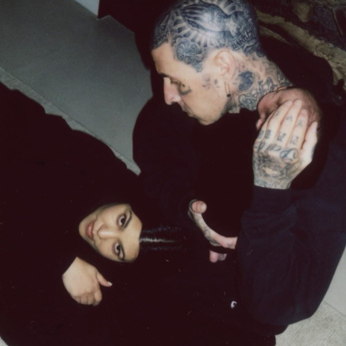 Η Kourtney Kardashian ανεβάζει στα social media τη ζωή της με το νεογέννητο μωρό της