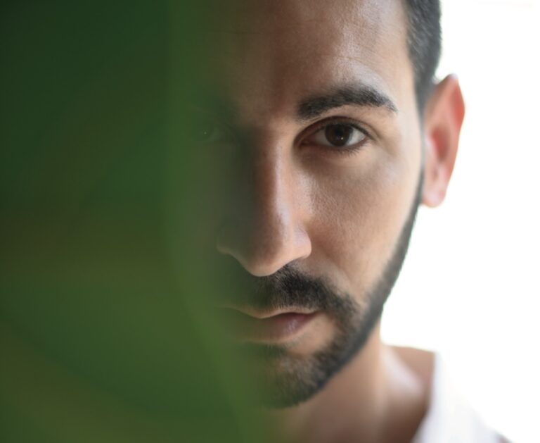 Ο ιδρυτής του Hellenist Paris, Jean-David Jacoby, αντιλαμβάνεται τον κόσμο μέσα από τα αρώματα