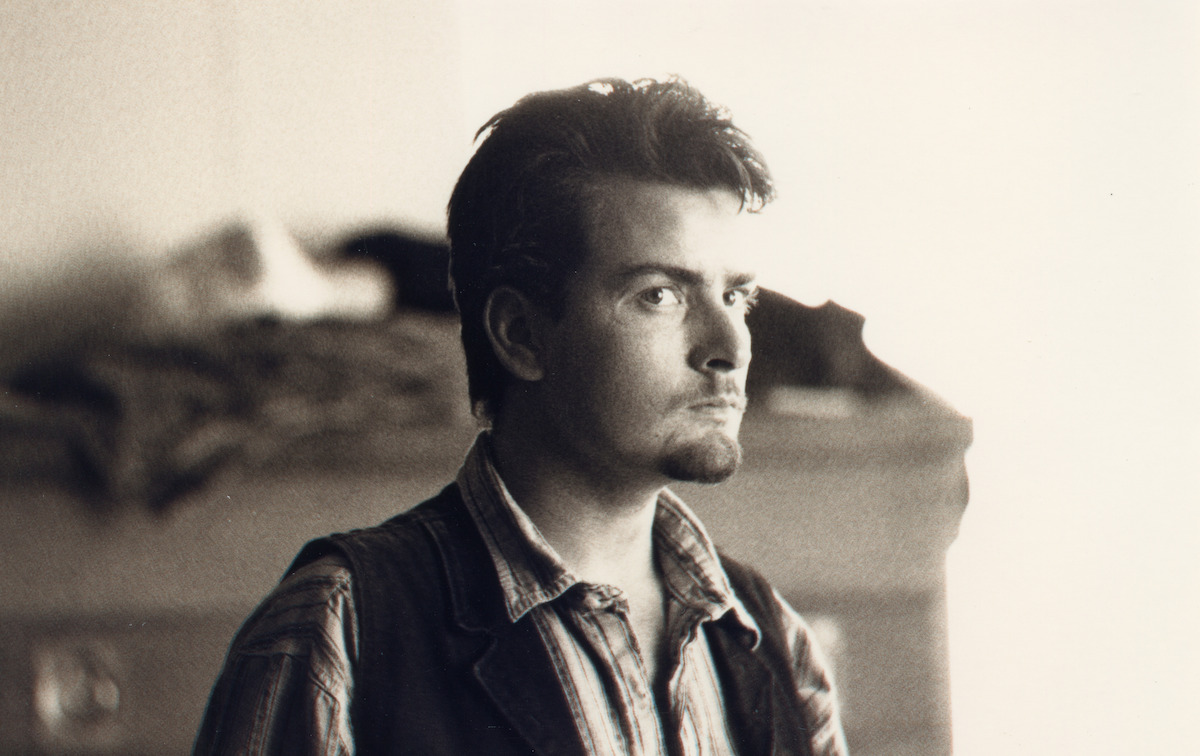 Charlie Sheen: Οι αποκαλύψεις για τον εθισμό, το HIV και τις σκοτεινές πλευρές της φήμης