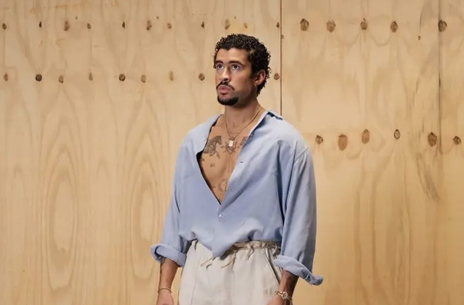 Bad Bunny: Ποιος είναι ο Πορτορικανός καλλιτέχνης που θα γράψει ιστορία στο Super Bowl