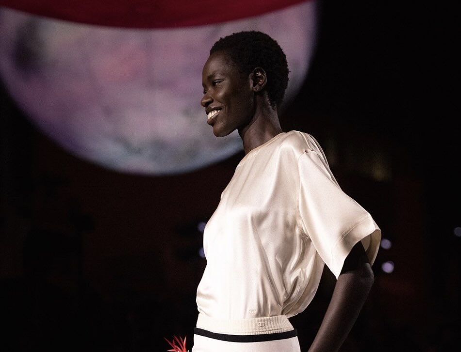 Η Chanel αλλάζει σελίδα -Το φουτουριστικό ντεμπούτο του Matthieu Blazy