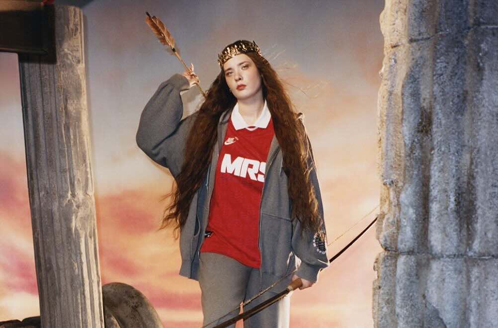 Nike x Martine Rose Collection 2025: Όταν η μόδα συναντά τον κόσμο τoυ gaming ANa in Nike x Martine Rose Collection 2025